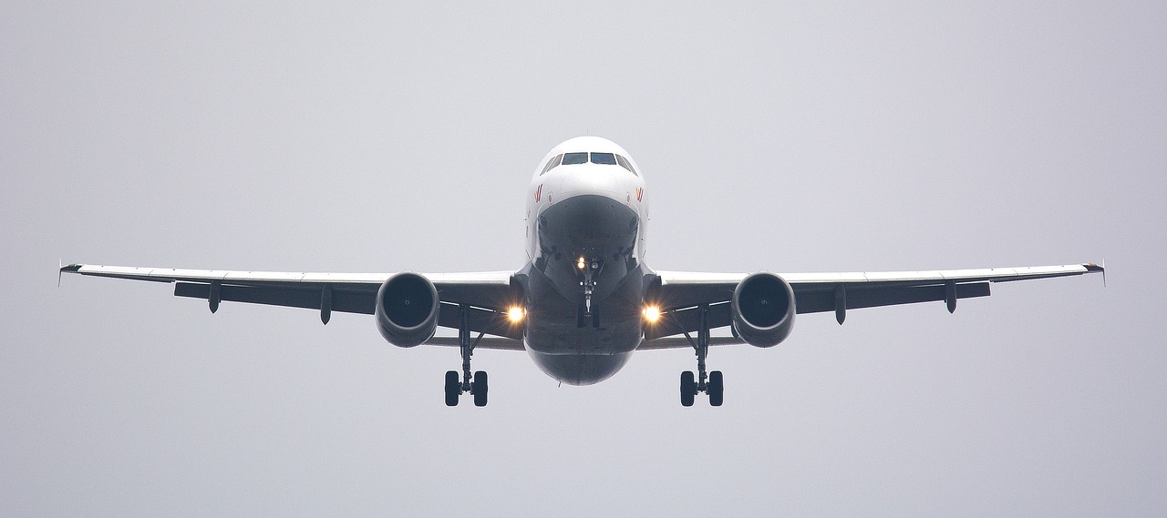 阿联酋航空发公告：禁止往返或途经迪拜的航班旅客携带传呼机和对讲机